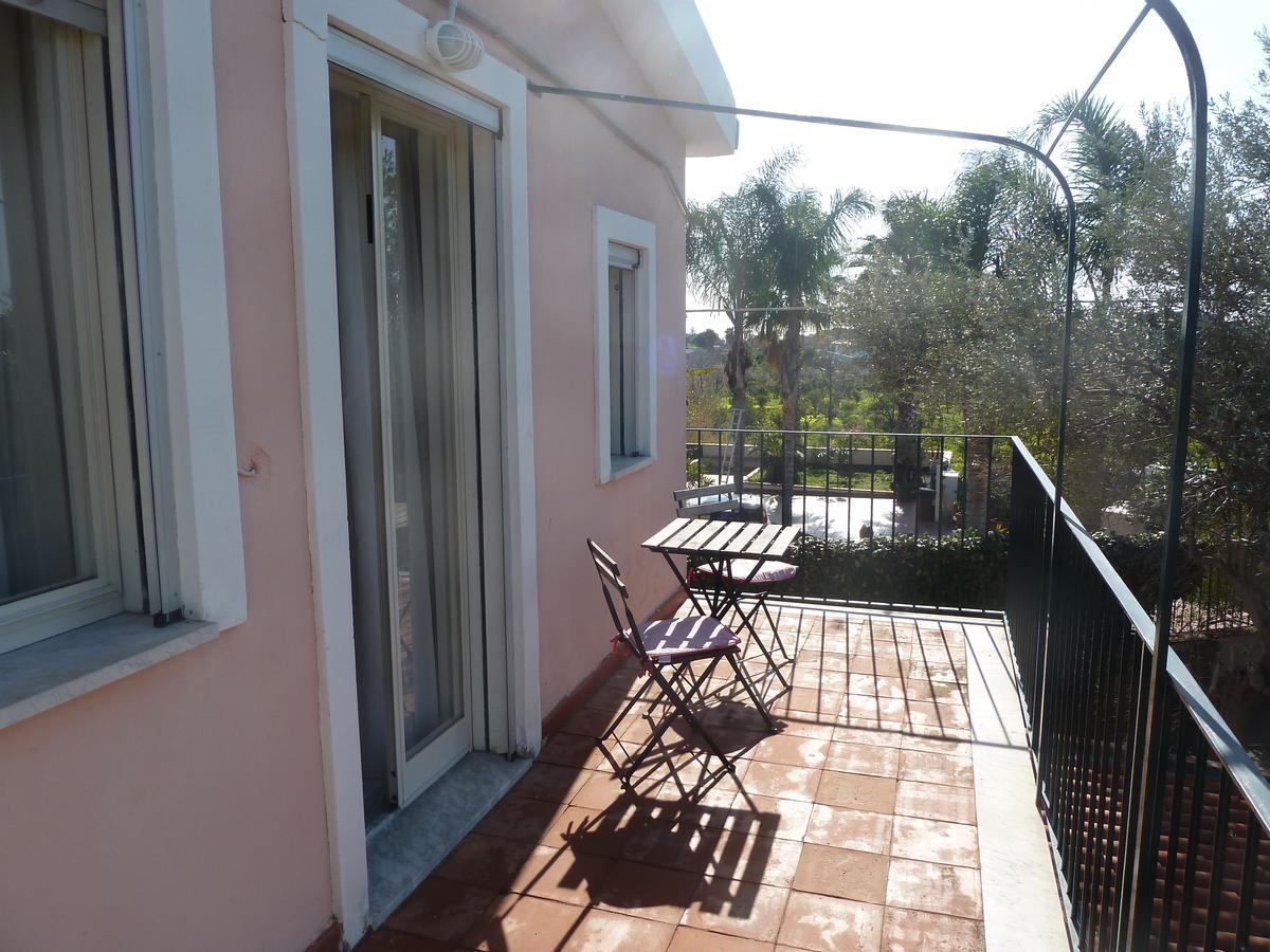 B&B Villa Palici Giardini Naxos Bagian luar foto
